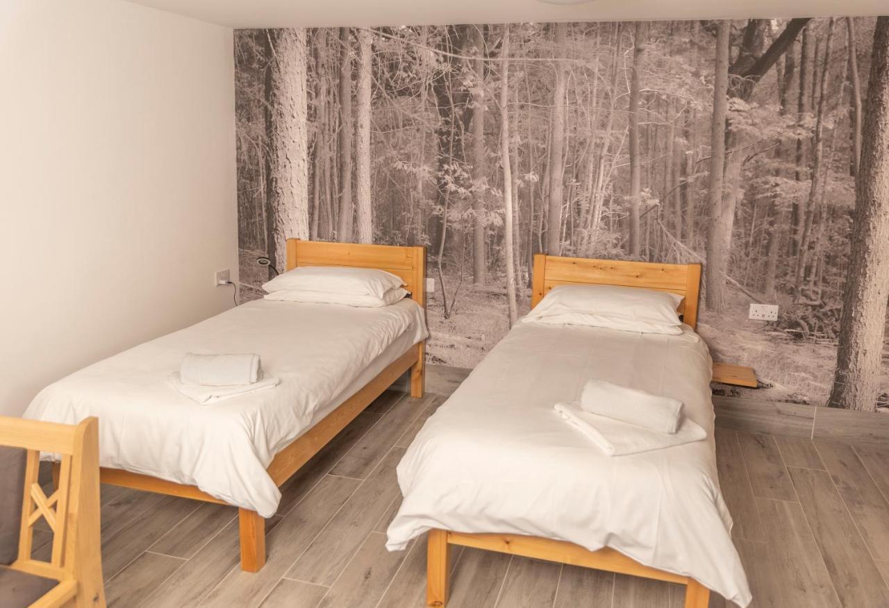 Lodges At Flimwell Park Ticehurst Bagian luar foto