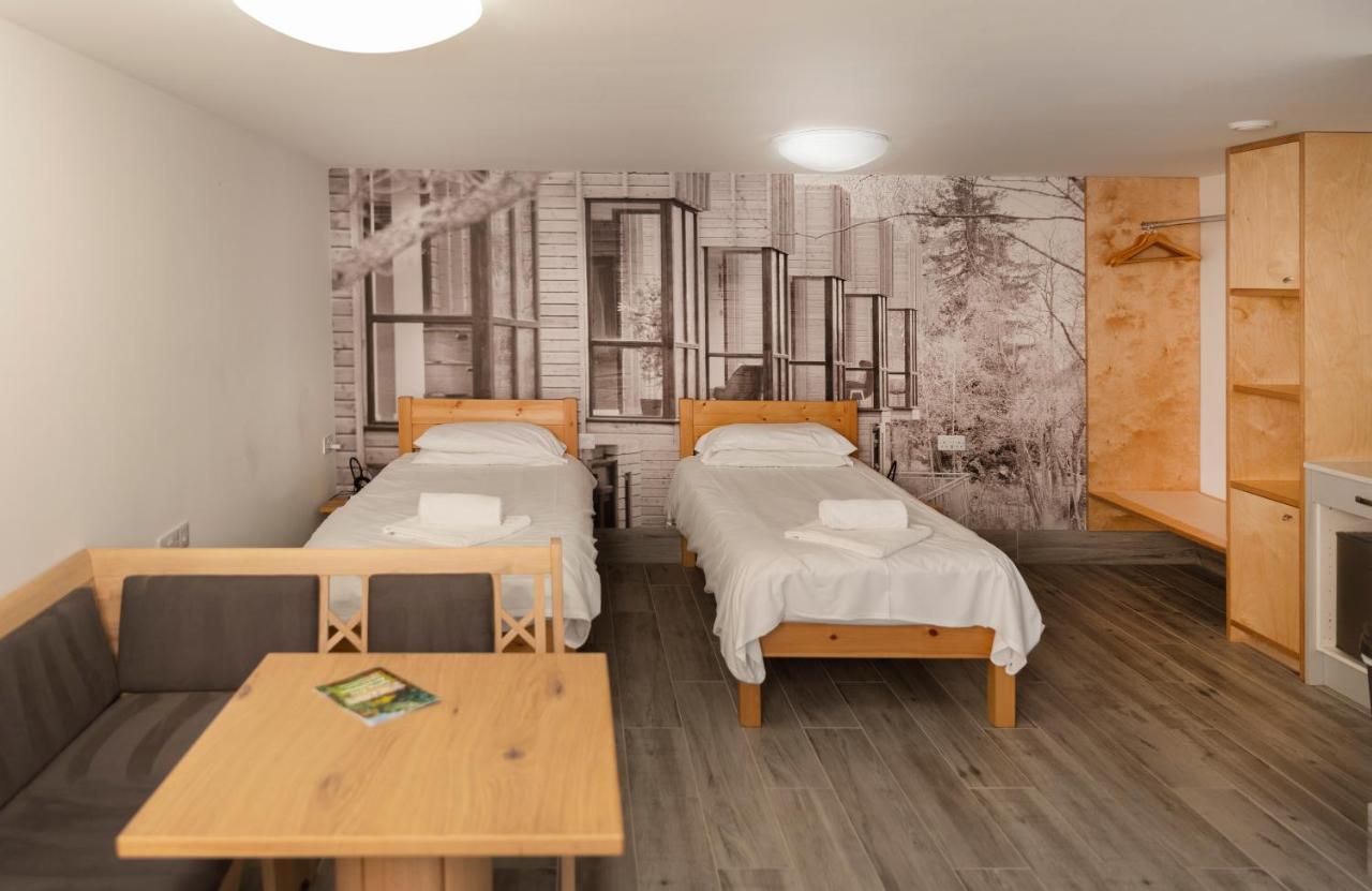Lodges At Flimwell Park Ticehurst Bagian luar foto